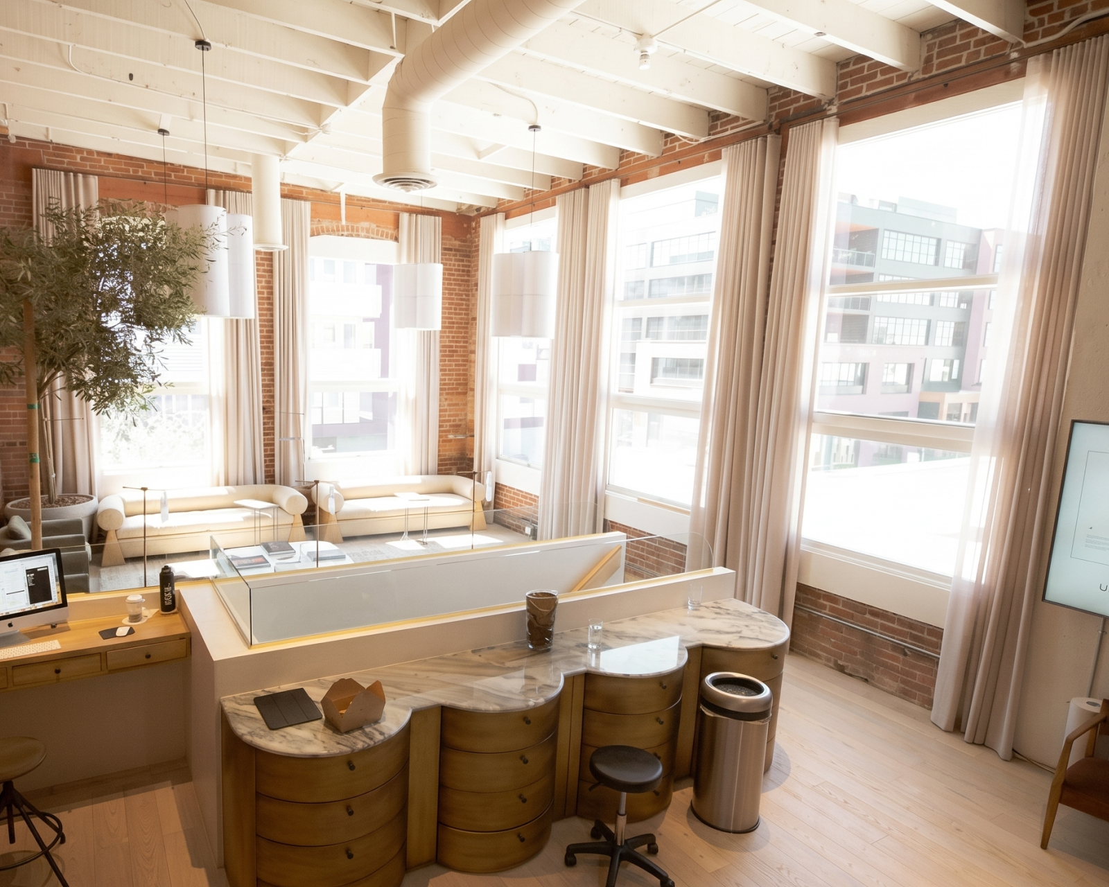 LIVV clinic interior